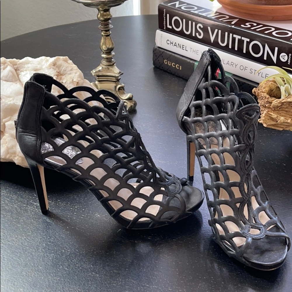 Vince Camuto Black heels